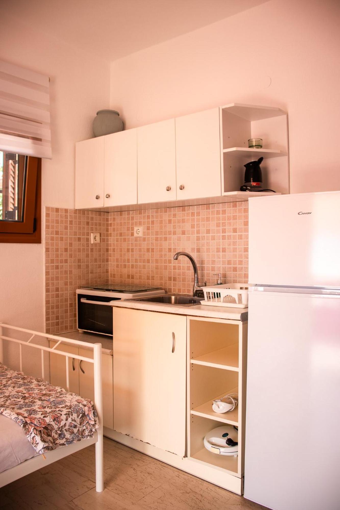 Sissy & Apartment Sivota (Epirus)
